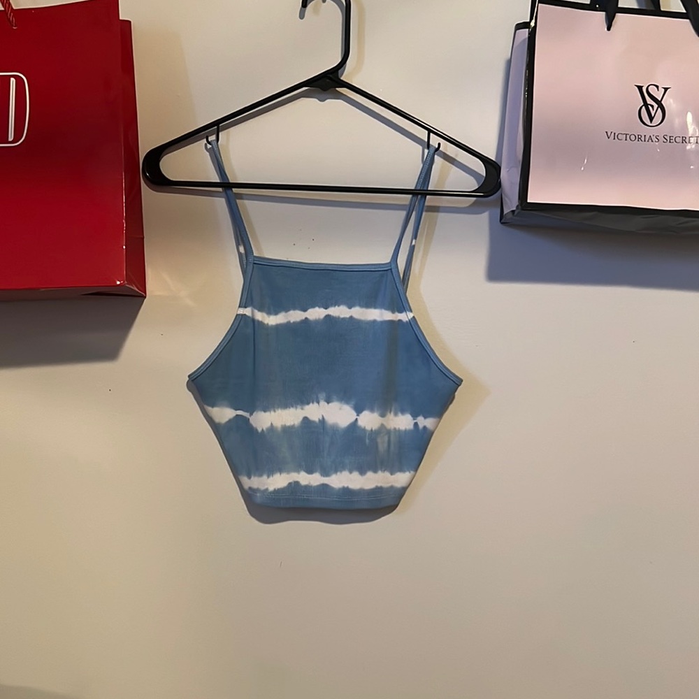 Crop top tank top